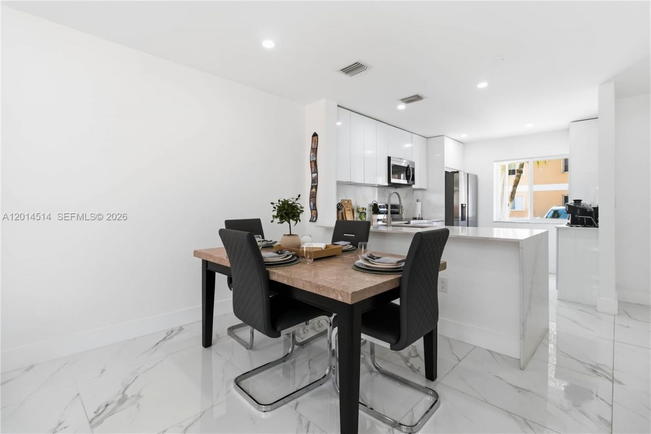 14085 SW 179th Ter, Unit 14085, Miami, FL 33177 Photo