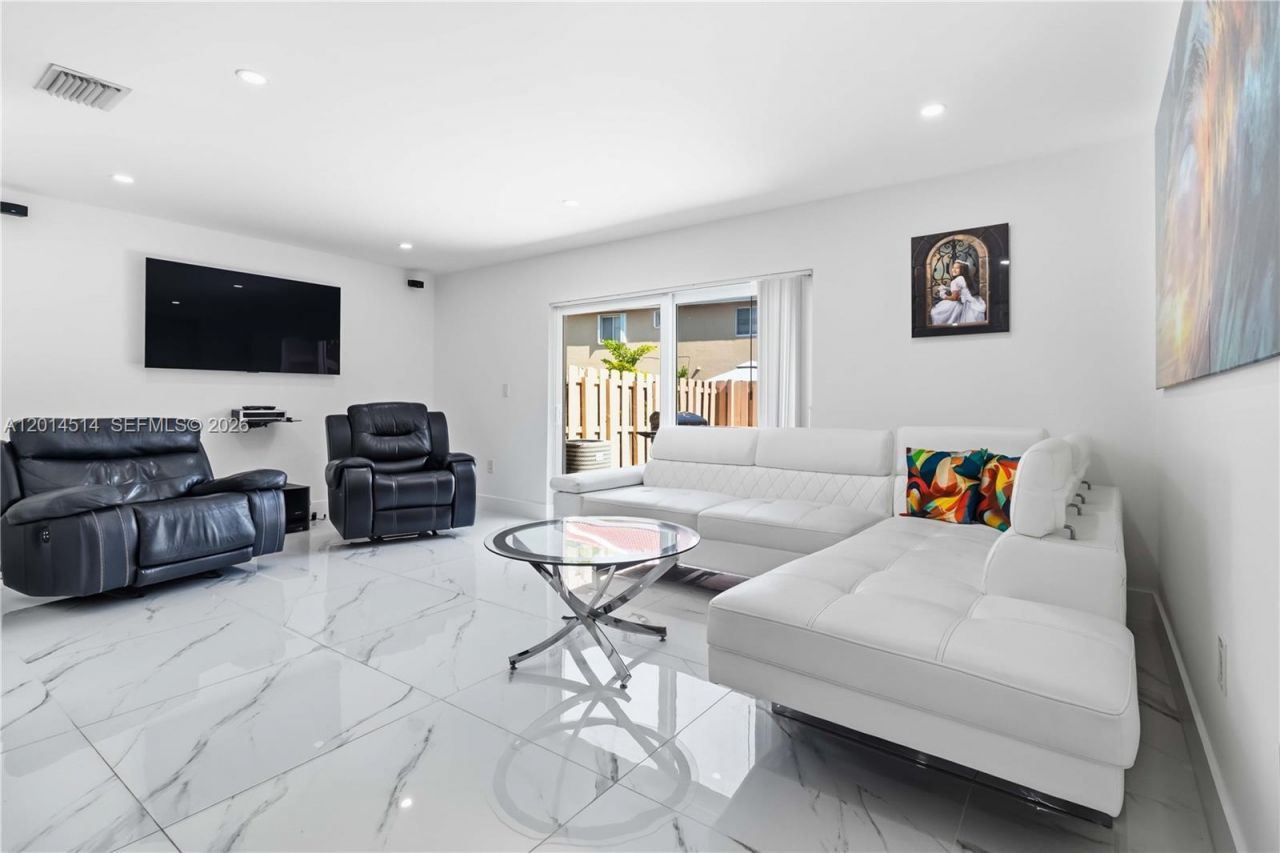 14085 SW 179th Ter, Unit 14085, Miami, FL 33177 Photo