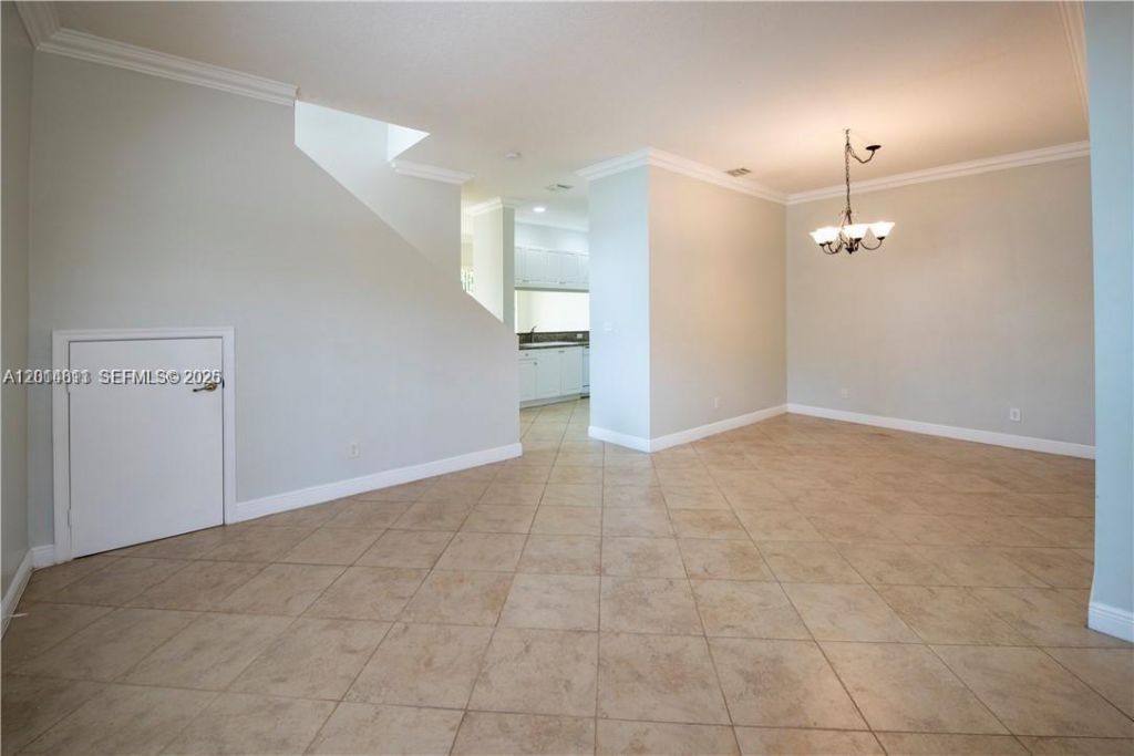 3371 Lakeside Dr, Unit 27, Davie, FL 33328 Photo