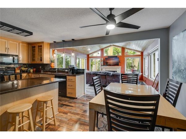 1016 W 155th Street , Burnsville, MN 55306