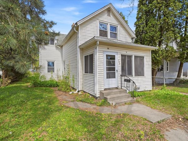 949 Conway Street, Saint Paul, MN 55106