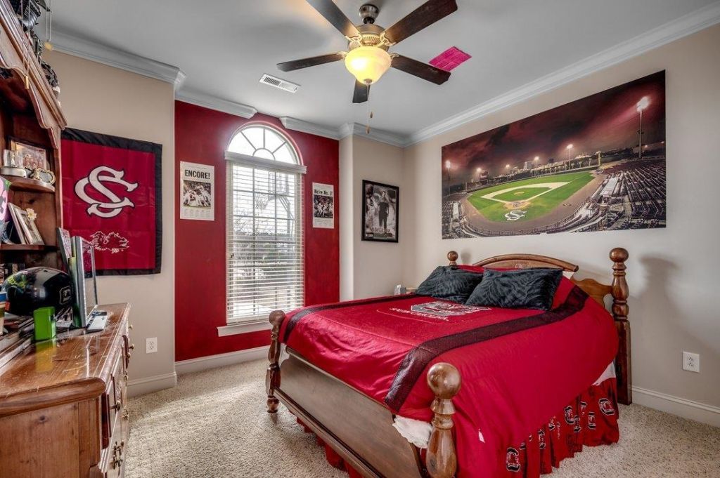 9060 Abingdon Dr. Photo 19