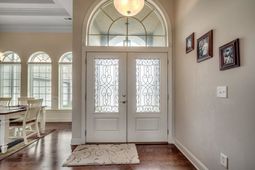 9060 Abingdon Dr. photo 4