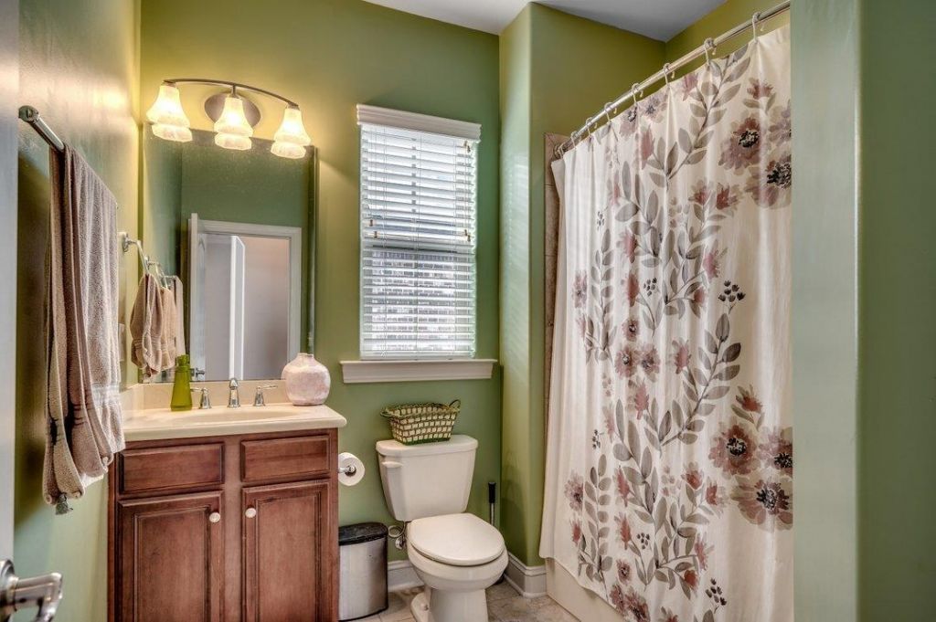 9060 Abingdon Dr. Photo 20