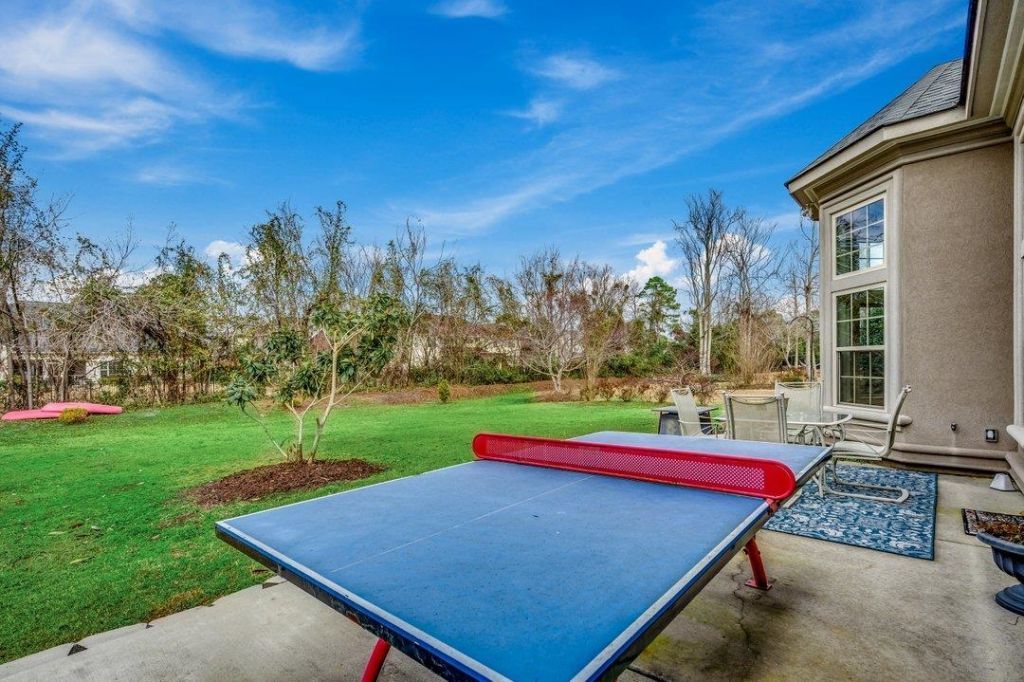 9060 Abingdon Dr. Photo 29