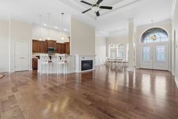 9060 Abingdon Dr. photo 4