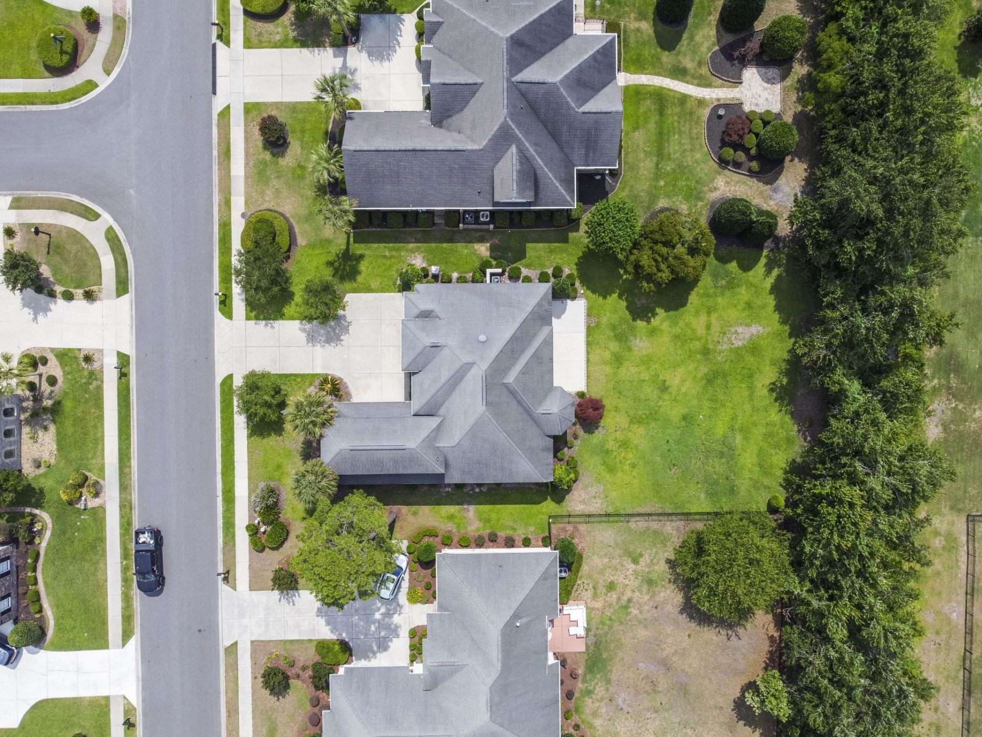 9060 Abingdon Dr. Photo 38