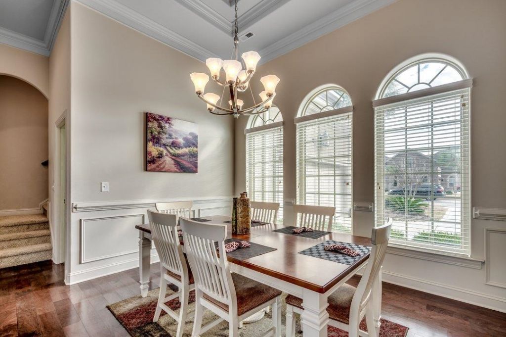 9060 Abingdon Dr. Photo 8