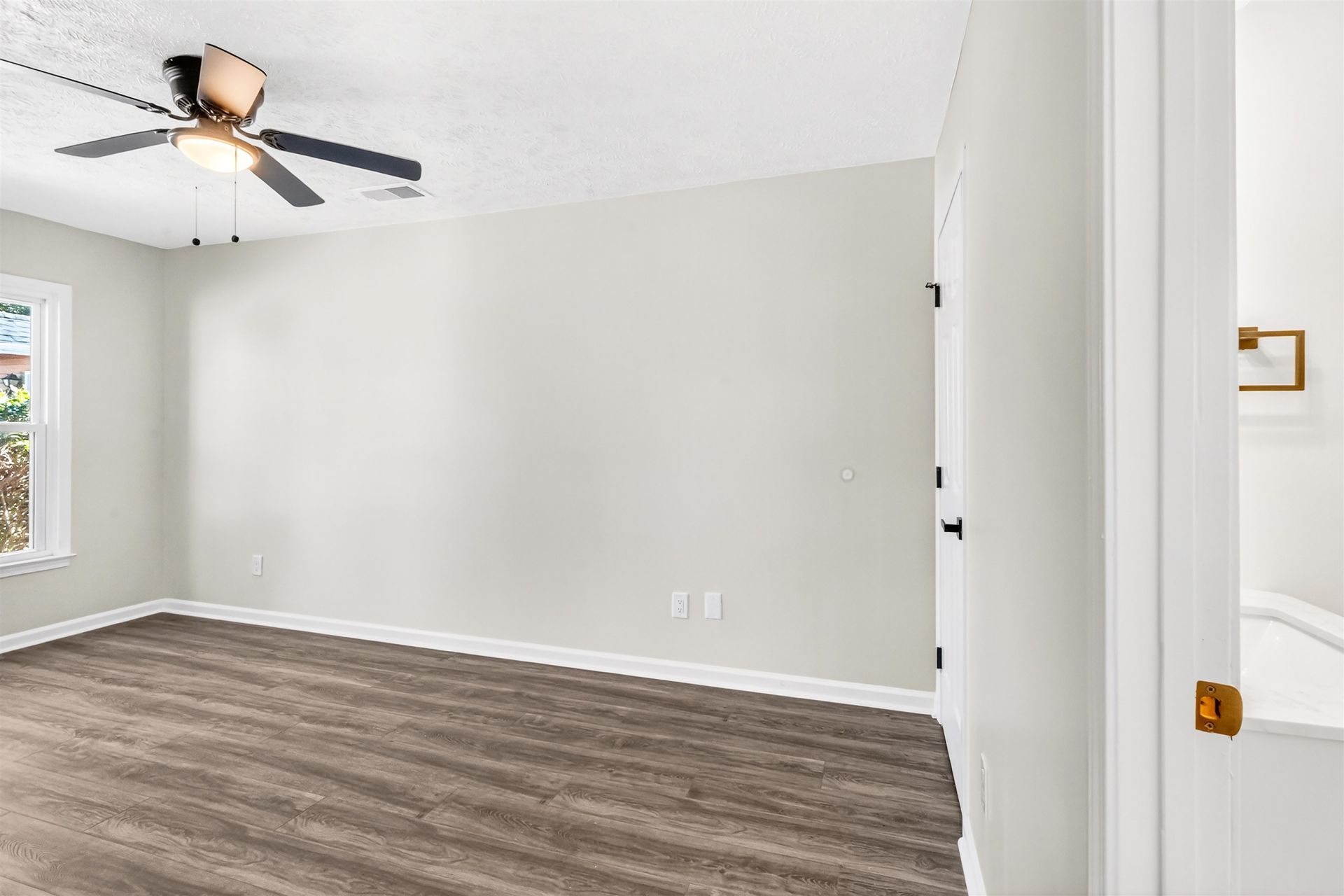 916 Tiffany Ln.  Photo 19