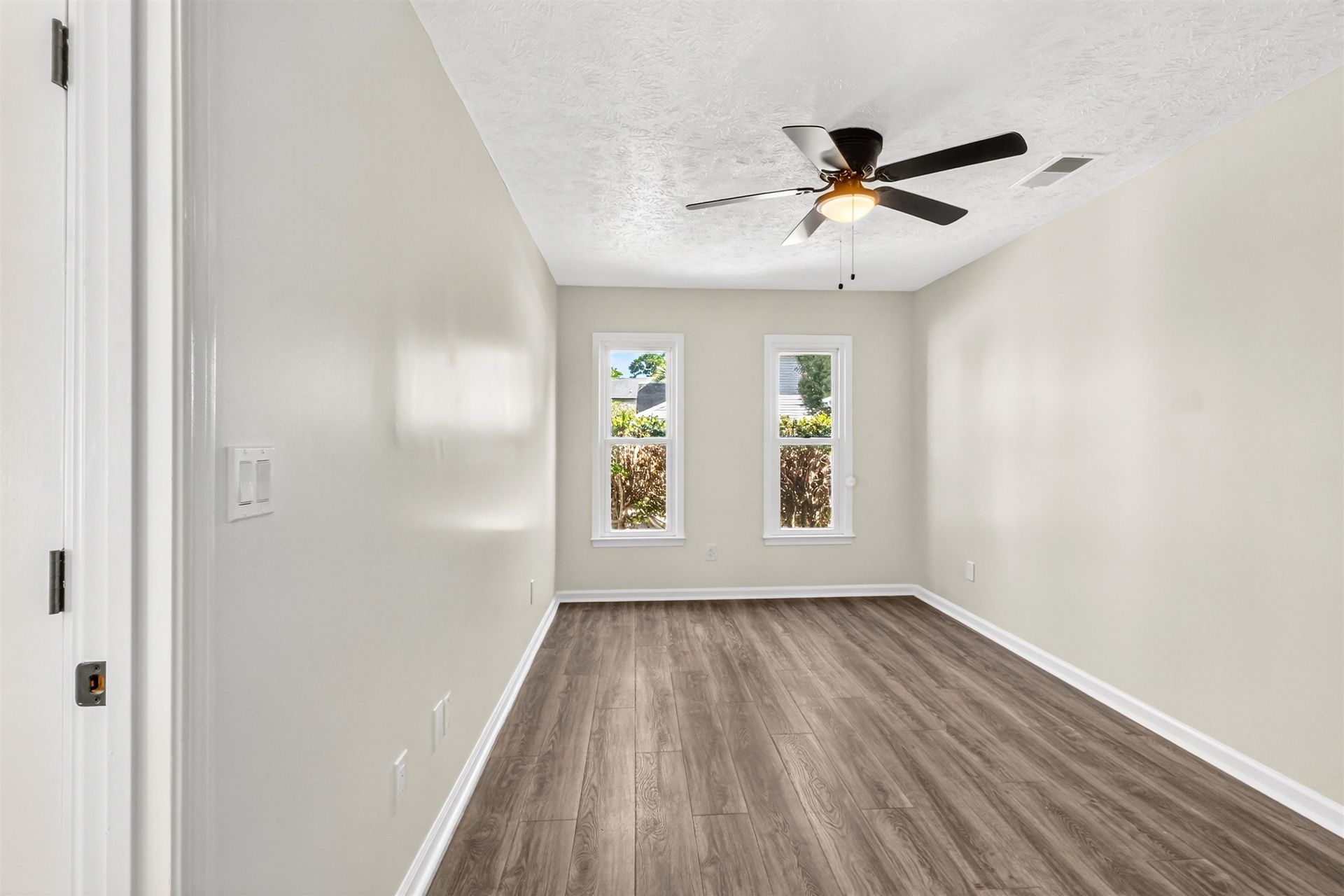 916 Tiffany Ln.  Photo 20