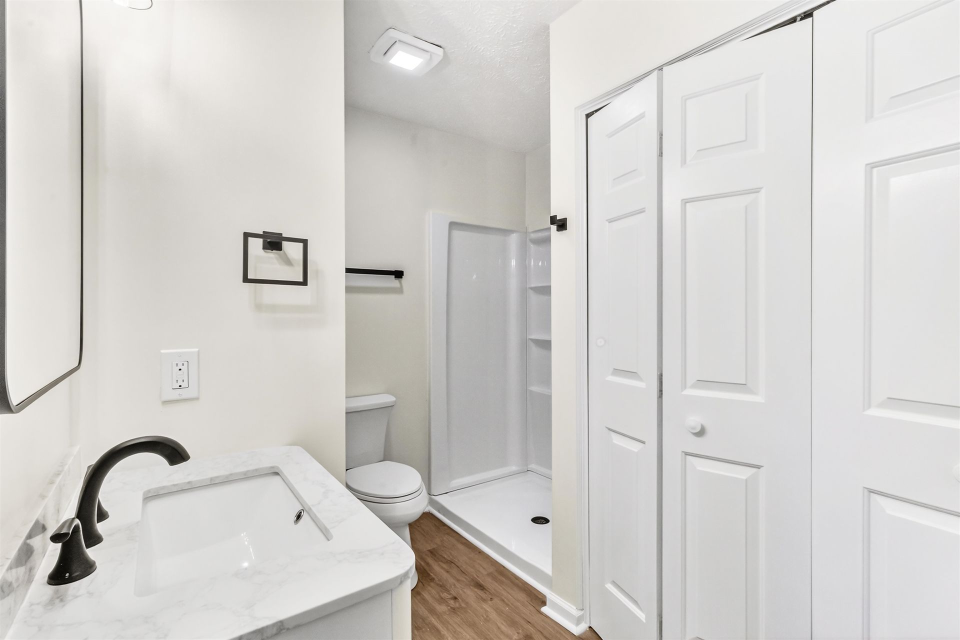 916 Tiffany Ln.  Photo 24