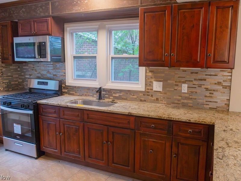 941 Owego Street, Painesville, OH 44077 Photo 10