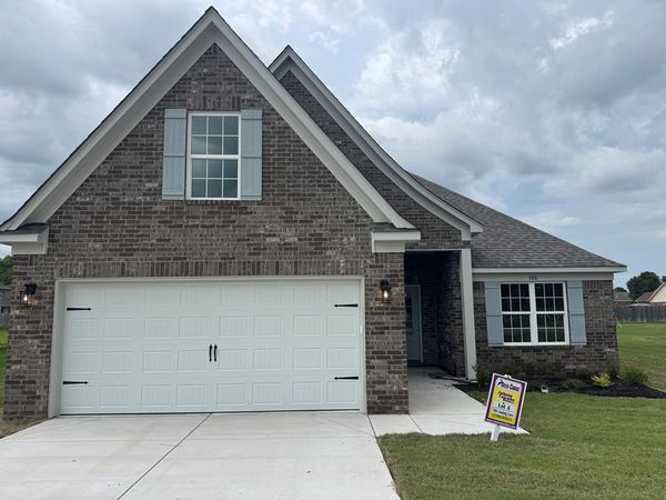 106 Cowling Cv, Marion, AR 72364