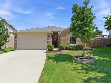 1773 Rio Penasco Road, Fort Worth, TX 76052