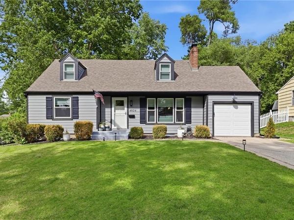 4824 W 78th Street, Prairie Village, KS 66208