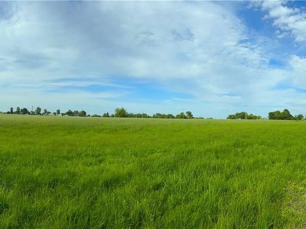 xxx W Mill Street, Butler, MO 64730