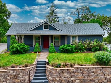 731 Welt Street, Weston, MO 64098