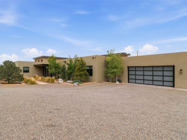 123 E Lupita Road , Santa Fe, NM 87505