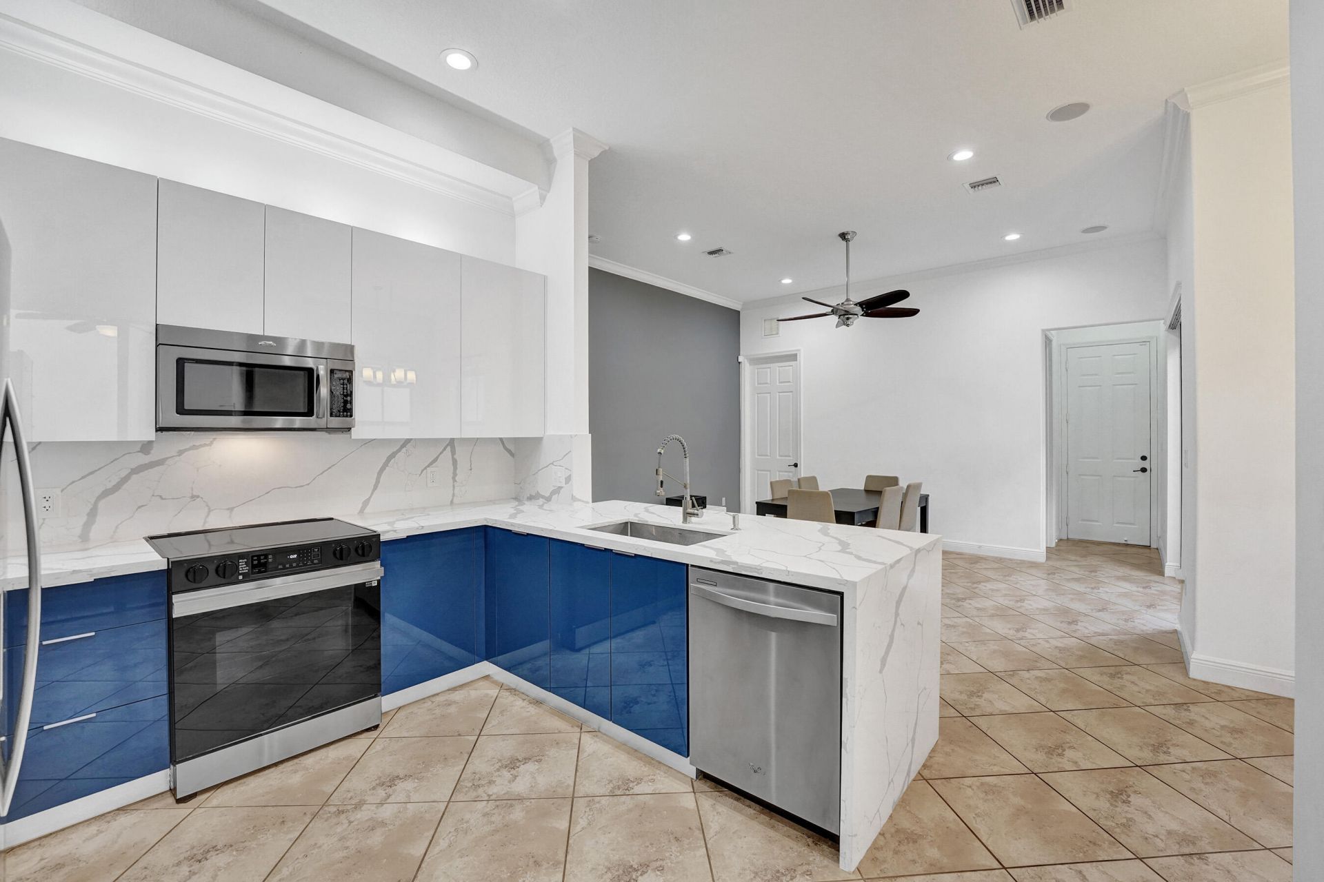 3946 NW 84th Way, Cooper City, FL 33024 Photo