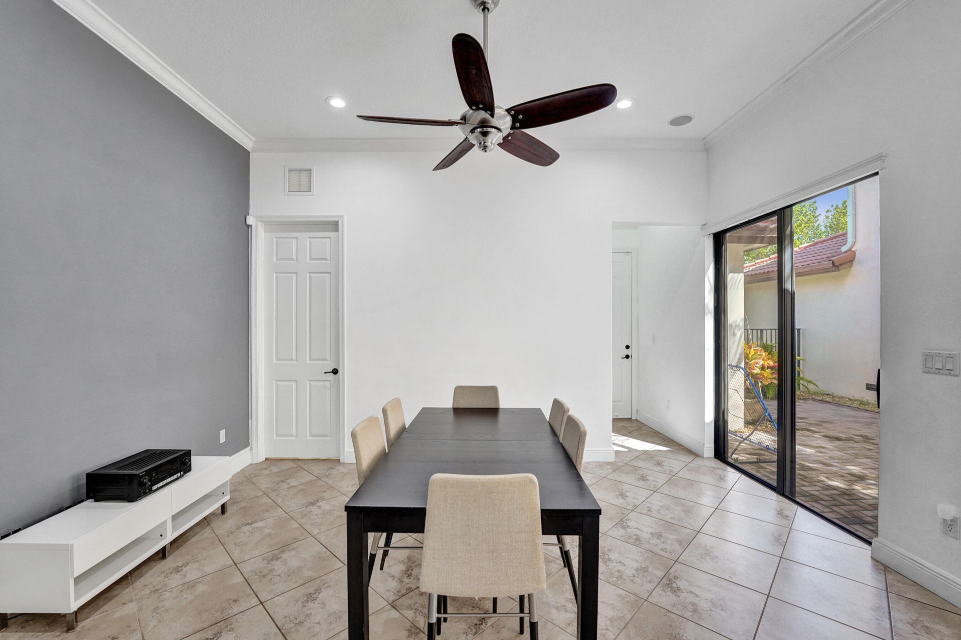 3946 NW 84th Way, Cooper City, FL 33024 Photo