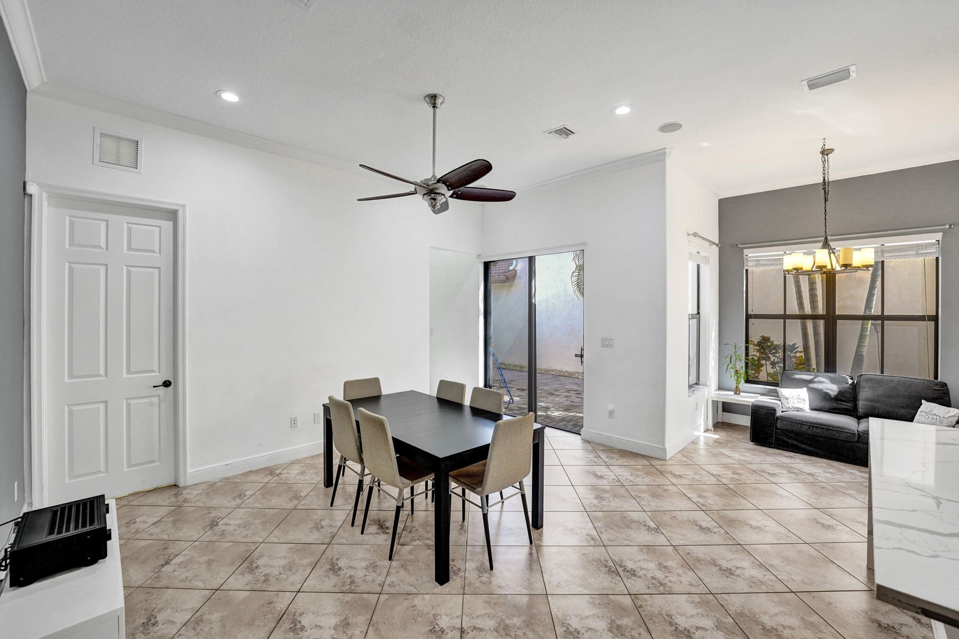 3946 NW 84th Way, Cooper City, FL 33024 Photo