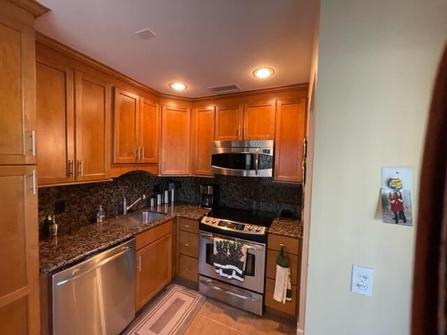 22 Colonial Club Drive, Unit 103, Boynton Beach, FL 33435 Photo