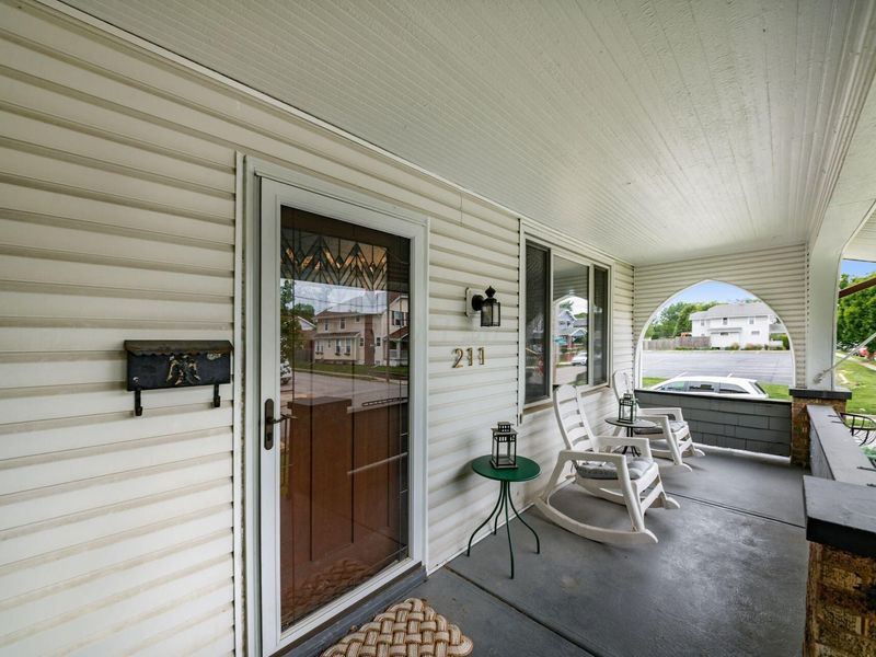211 E Jenkins Avenue, Columbus, OH 43207 Photo 6