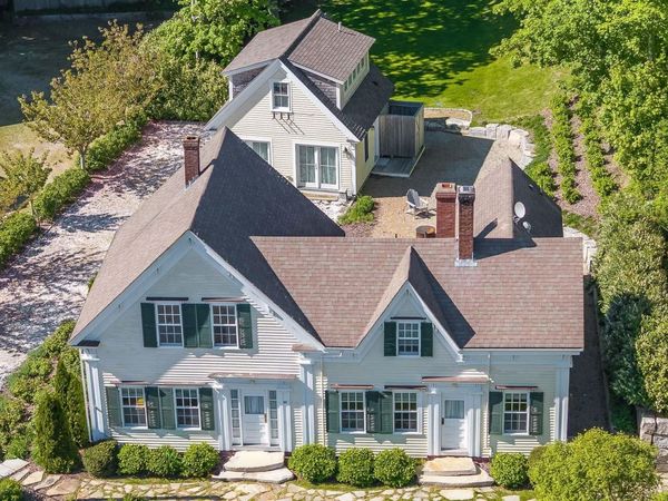10 Bank St, Wellfleet, MA 02667