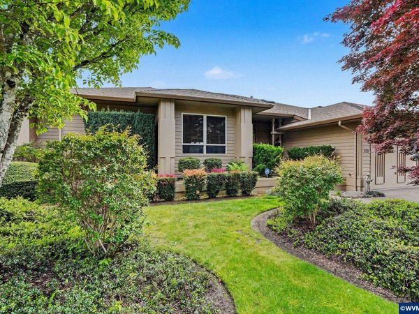 918 Hazeltine Av SE, Salem, OR 97306