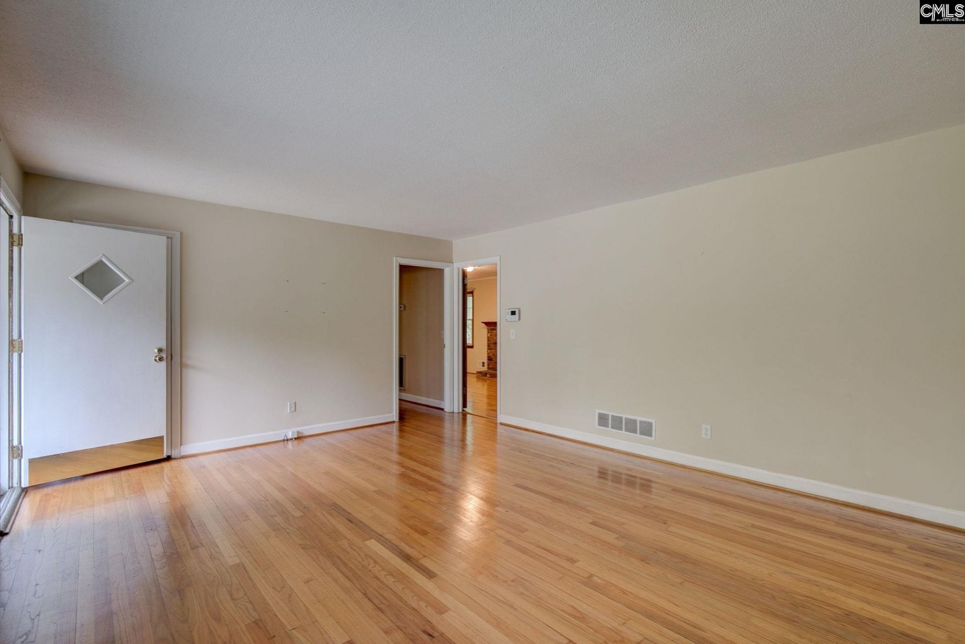 1134 Woodland Drive Photo 6