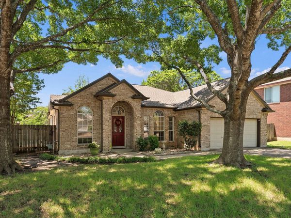 703 Sage CT , Pflugerville, TX 78660