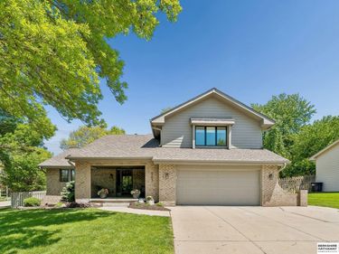 507 S 158th Street , Omaha, NE 68118