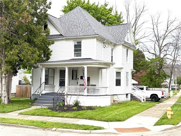 1050 Admiral Place , Elmira, NY 14901