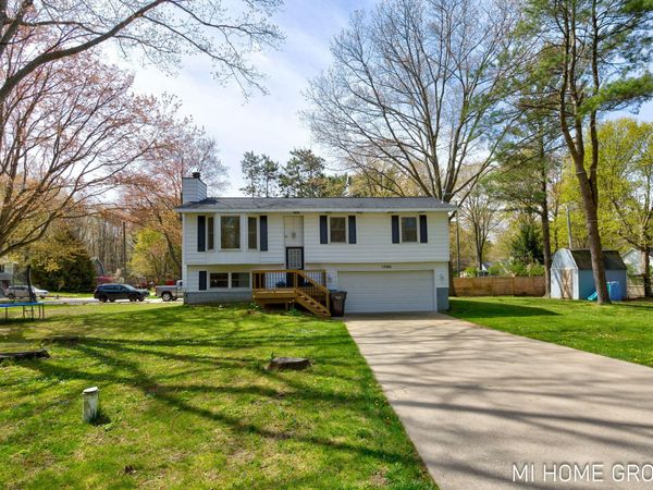 17160 5th Street, Holland, MI 49424