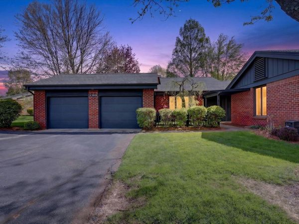 1308 Suncrest Drive NE, Unit 69, Grand Rapids, MI 49525