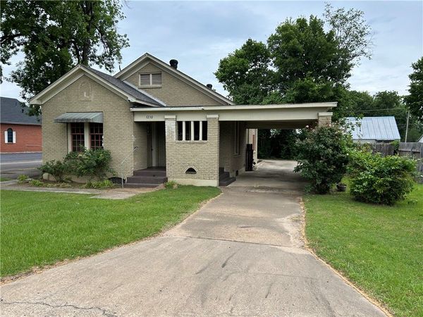 1230 W MAIN Street , Russellville, AR 72801