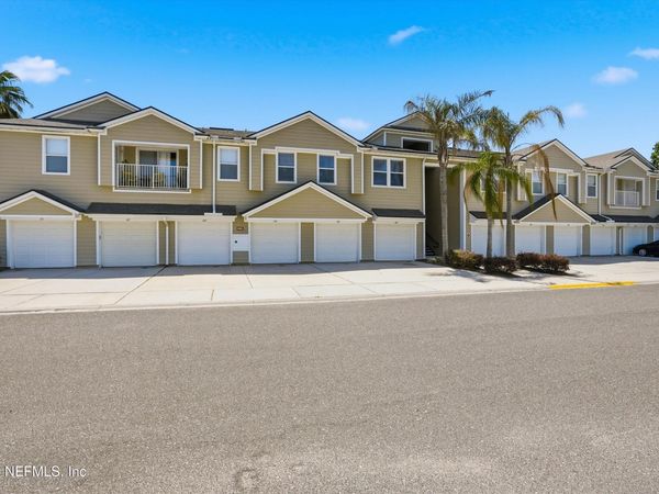 8204 WHITE FALLS Boulevard, Unit 109, Jacksonville, FL 32256