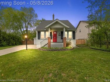 30475 Brentwood Street, Southfield, MI 48076