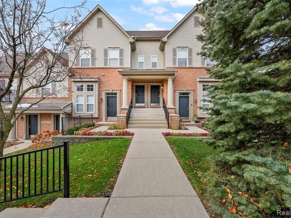 22200 Abbey Ln, Dearborn, MI 48124