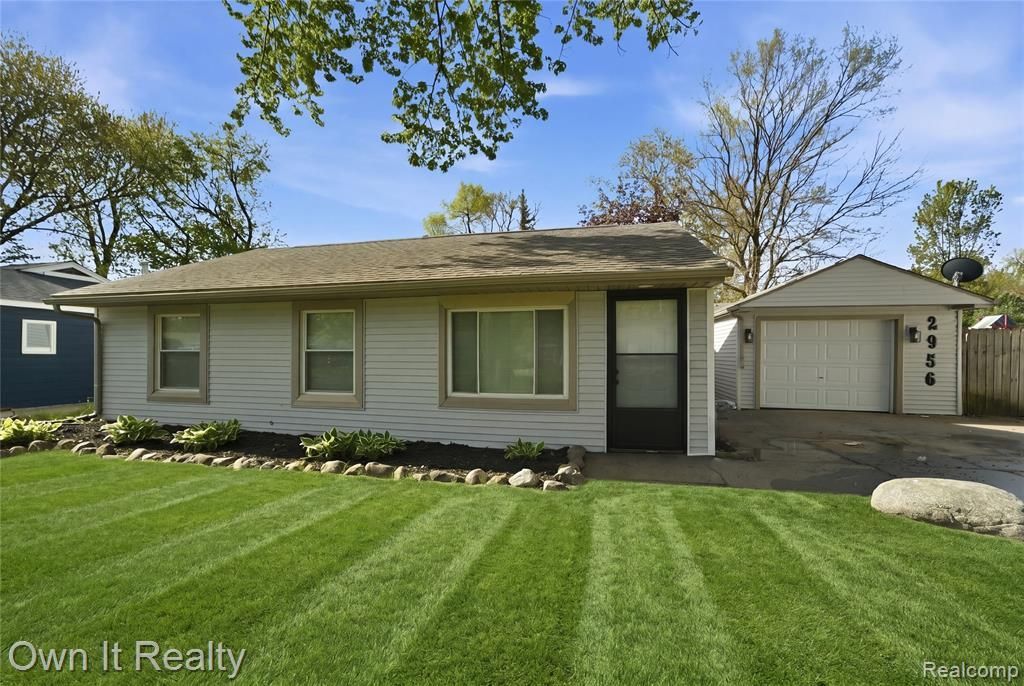 2956 James Road, Auburn Hills, MI 48326 Main Photo
