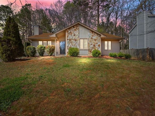 1597 Trinity Garden Circle , Clemmons, NC 27012