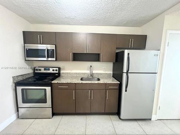 685 NE 85th St , Unit 6, Miami, FL 33138