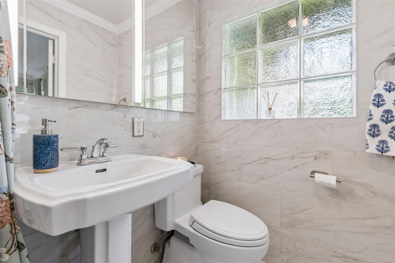 301 26th Street W, Bradenton, FL 34205 Photo