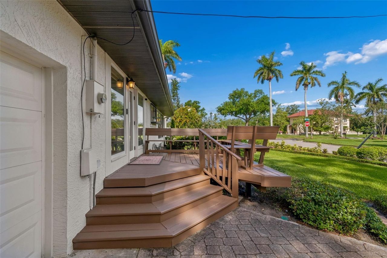 301 26th Street W, Bradenton, FL 34205 Photo