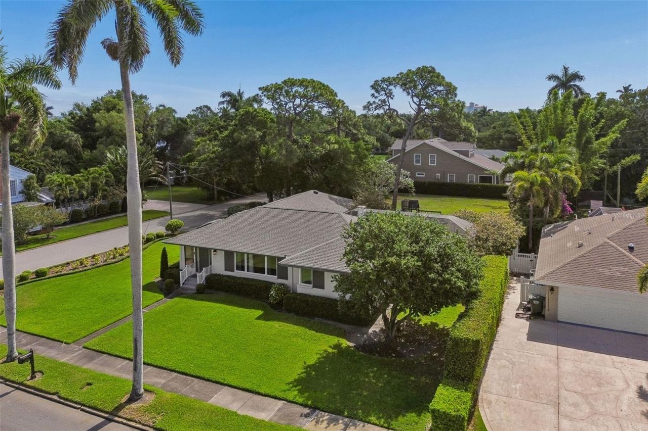 301 26th Street W, Bradenton, FL 34205 Photo
