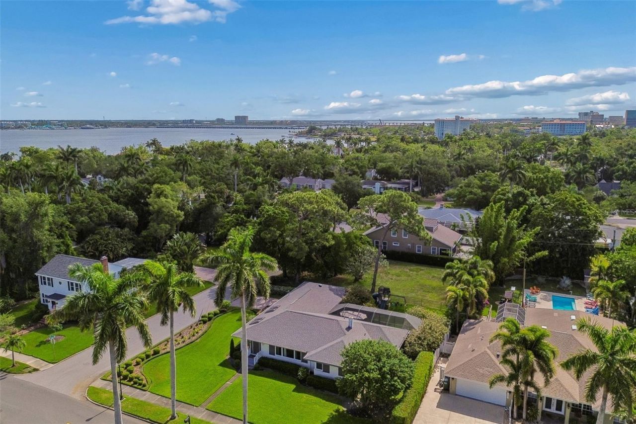 301 26th Street W, Bradenton, FL 34205 Photo