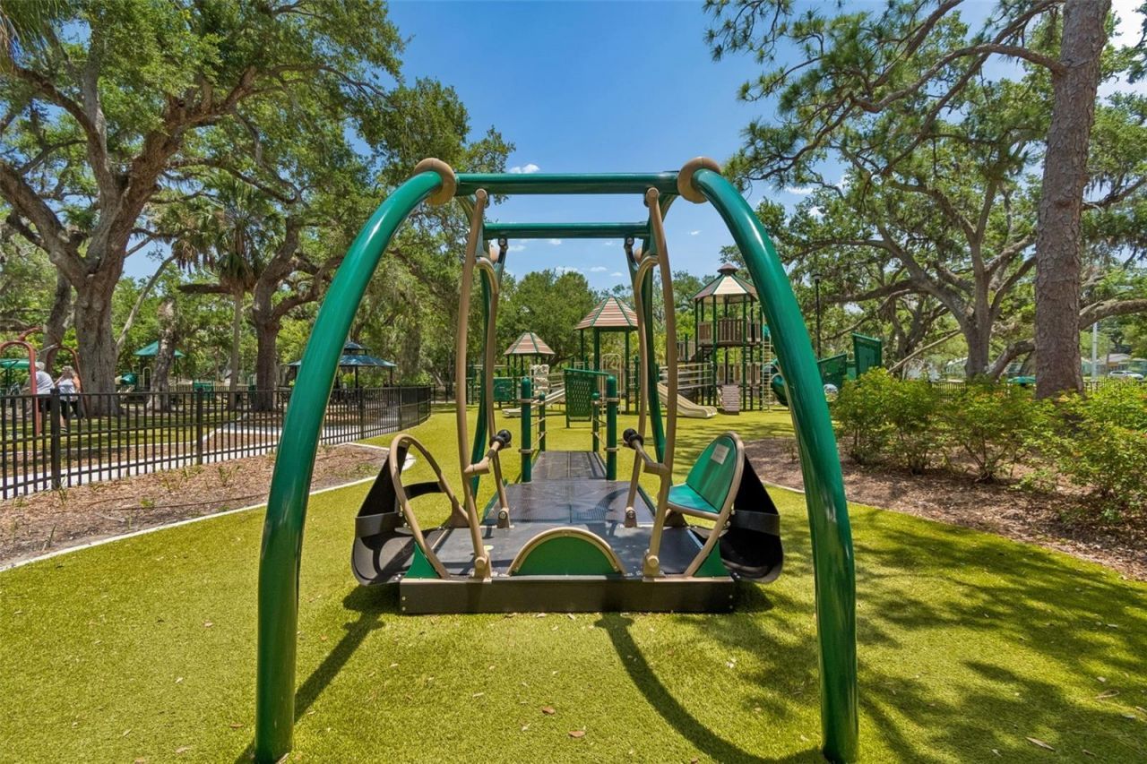 301 26th Street W, Bradenton, FL 34205 Photo