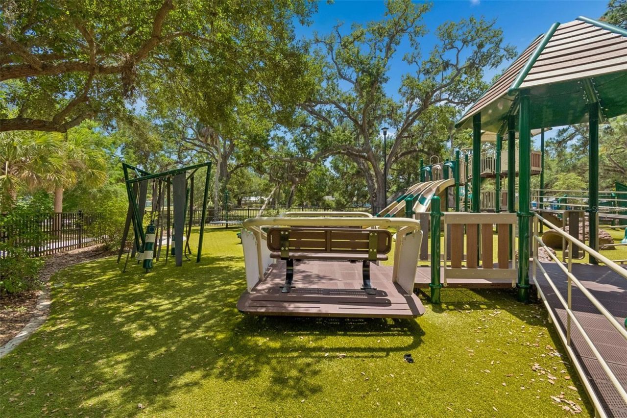 301 26th Street W, Bradenton, FL 34205 Photo