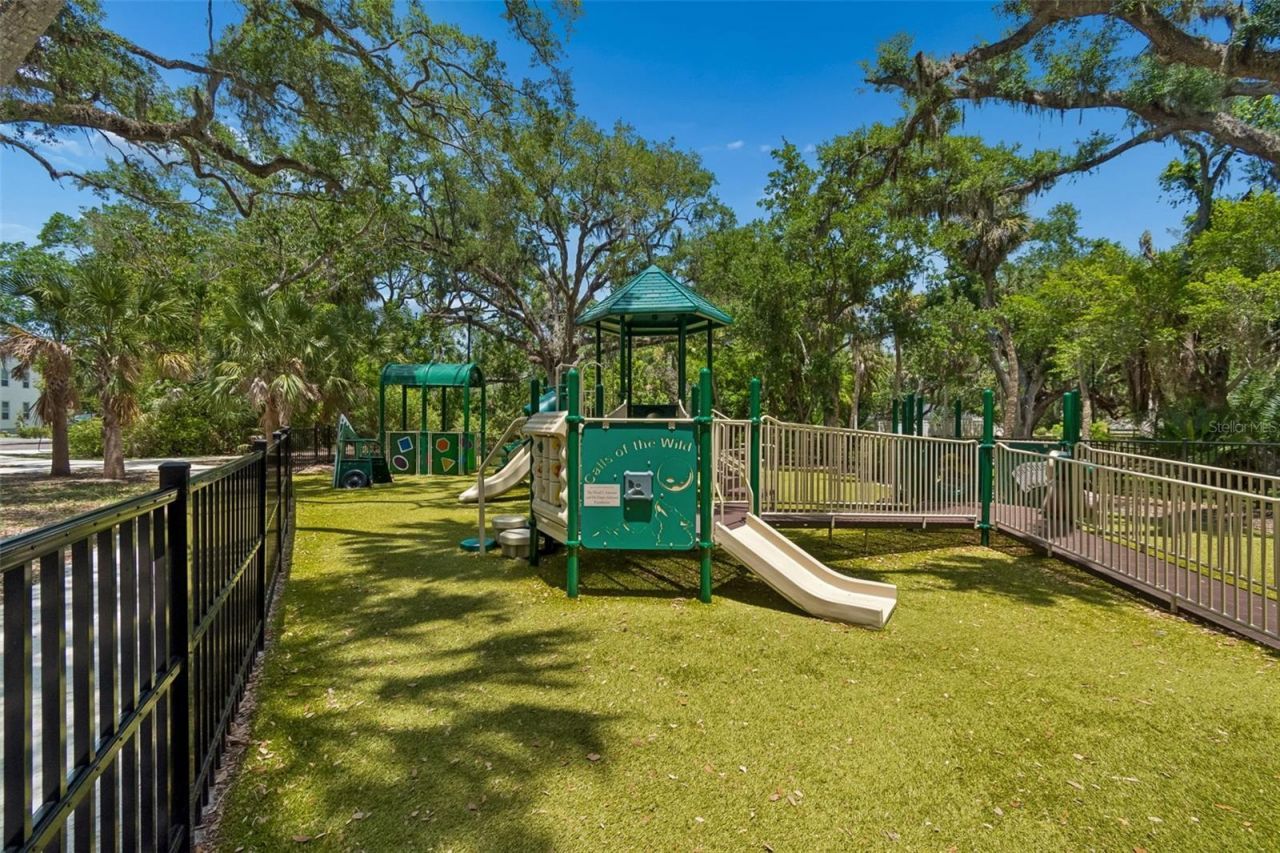 301 26th Street W, Bradenton, FL 34205 Photo