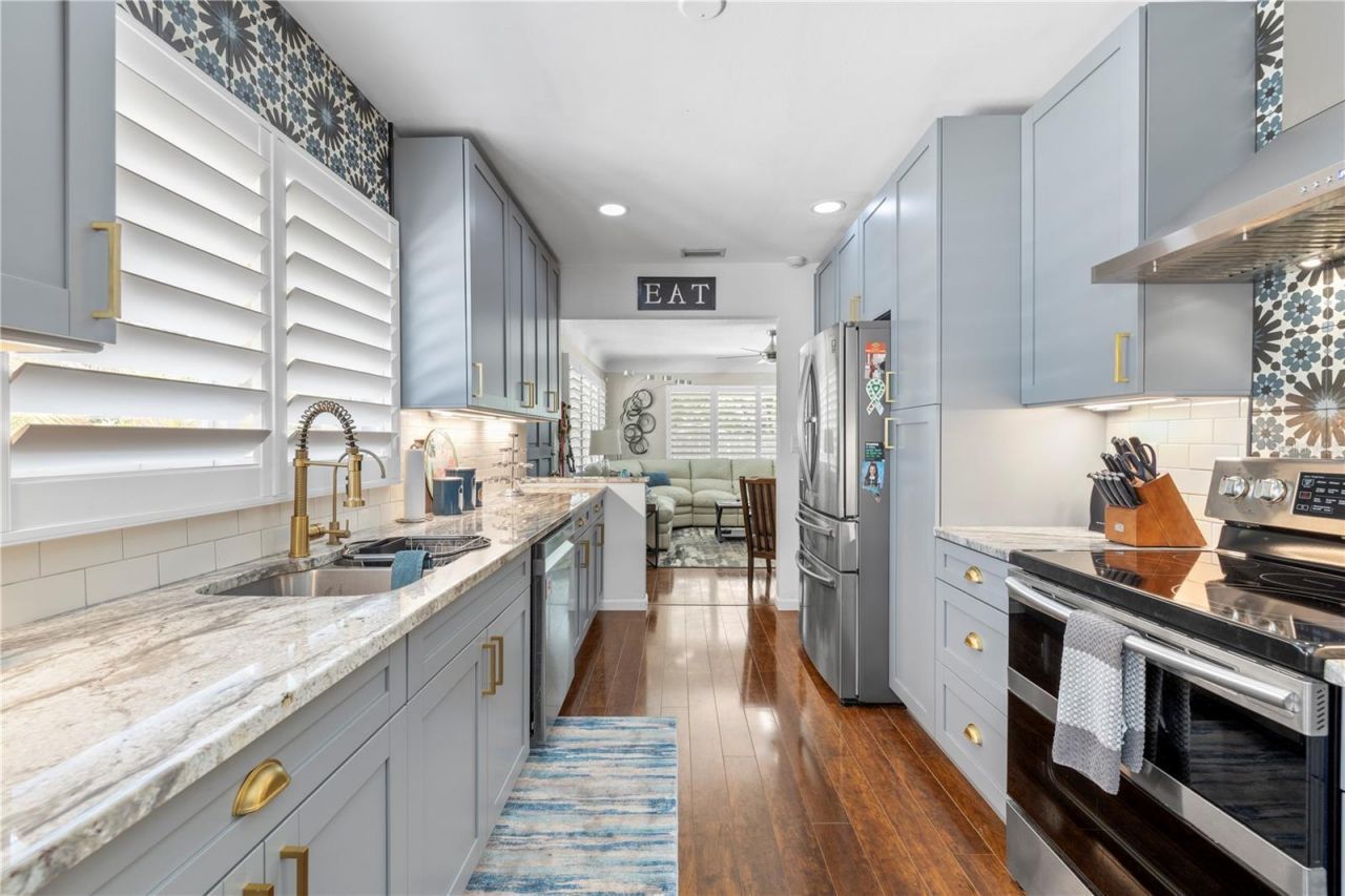 8187 23rd Avenue N, Saint Petersburg, FL 33710 Photo